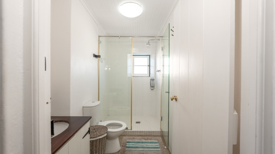 6 Bedroom Property for Sale in Struisbaai Western Cape